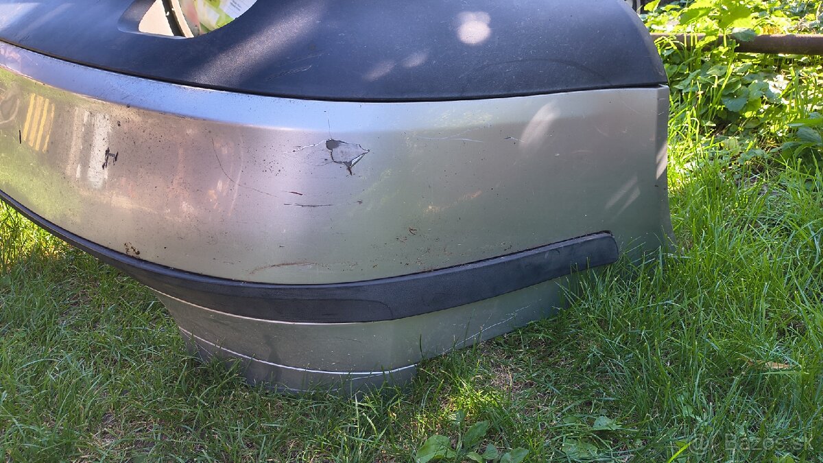 Predám zadný nárazník škoda Octavia 2 - 3