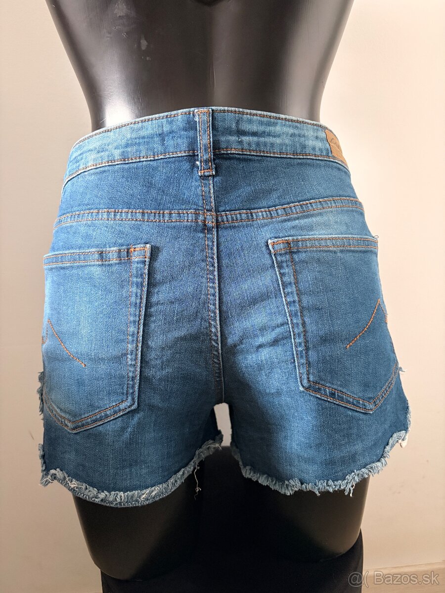 dámske šortky Clockhouse veľ L - 3