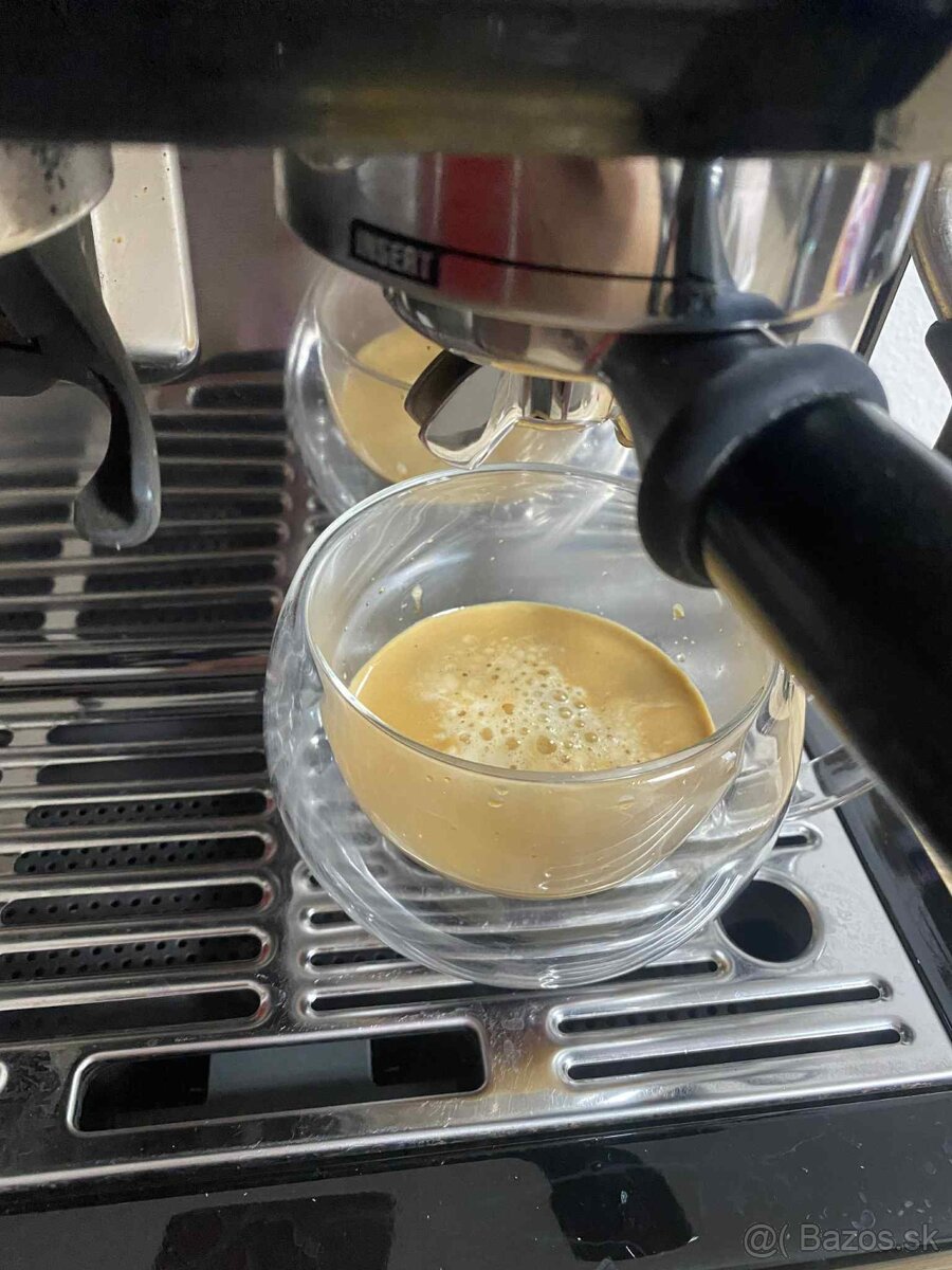 Predám kávovar sage bes875bks - 3