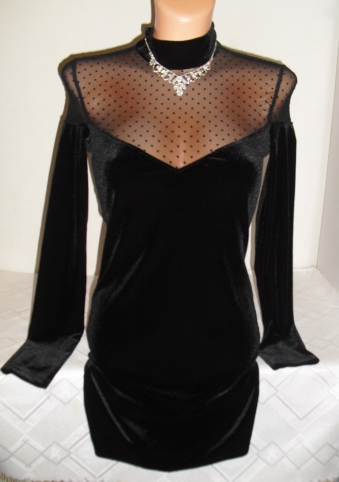 Bershka luxusne zamatove saty - 3