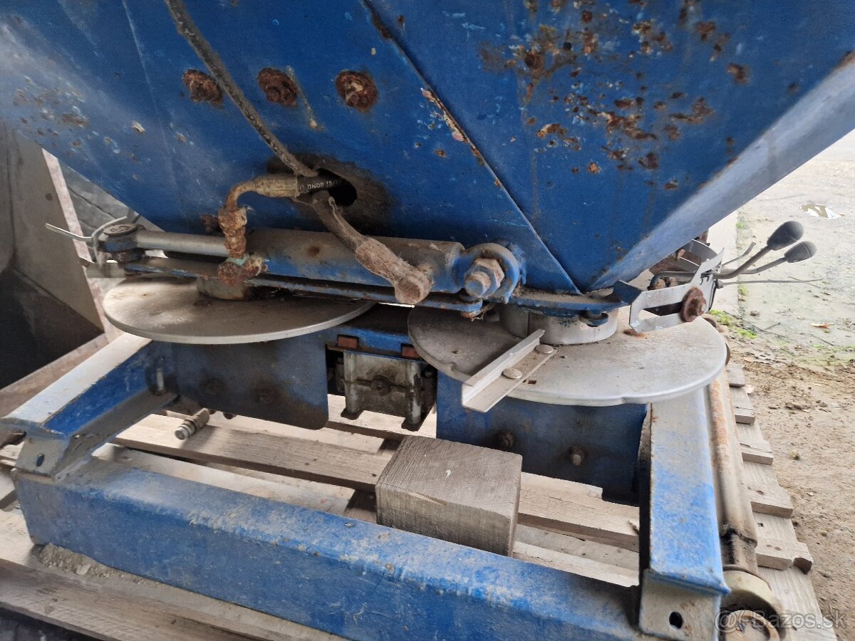 Rozmetadlo umelého hnojiva - 3