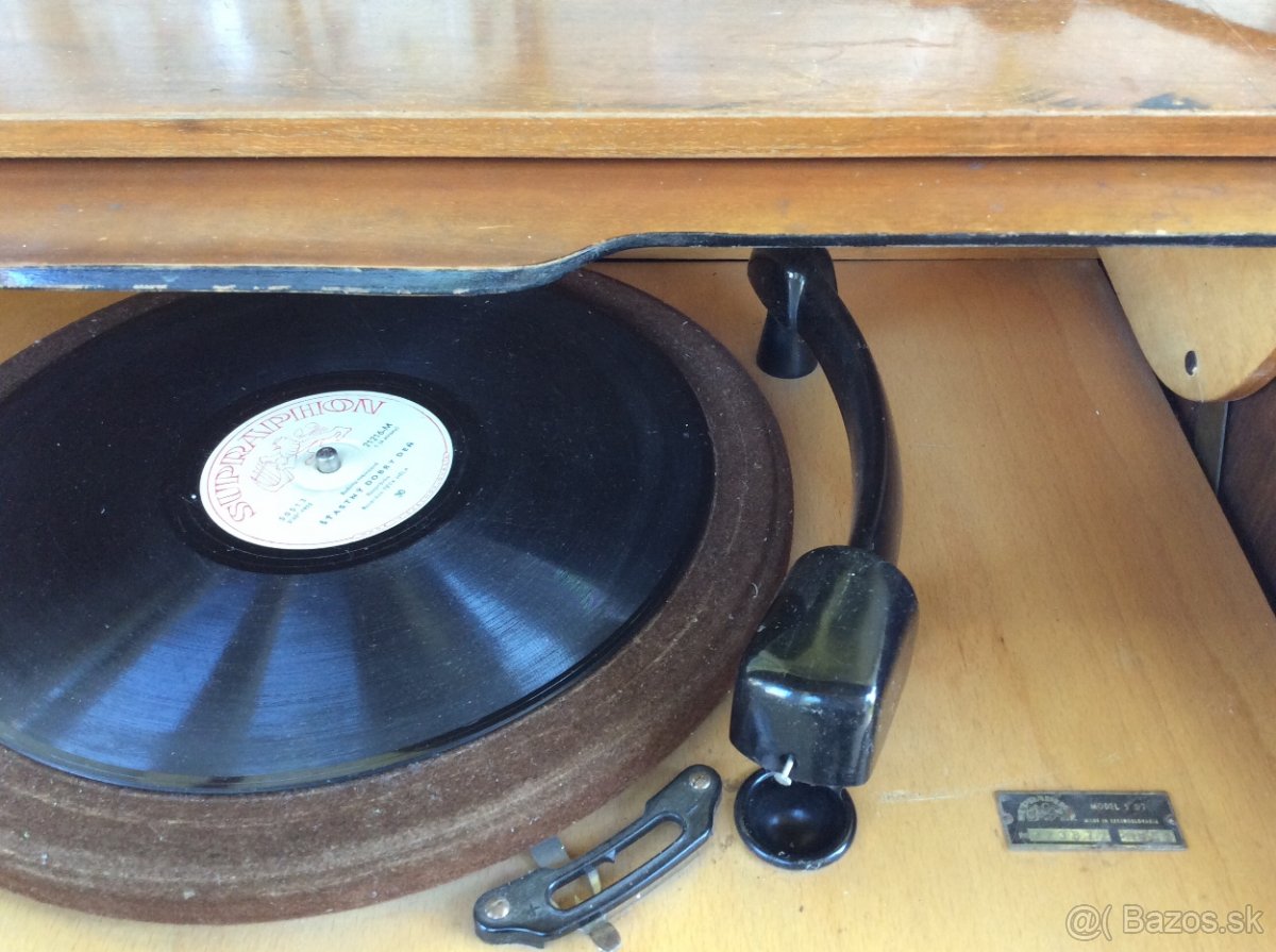 Gramofón - 3