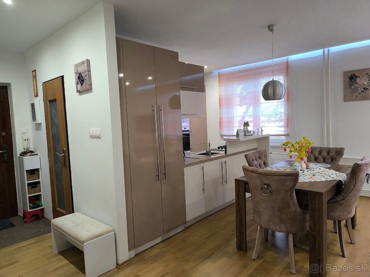 Krásny 3 izbový byt na PREDAJ - KOMÁRNO - 3