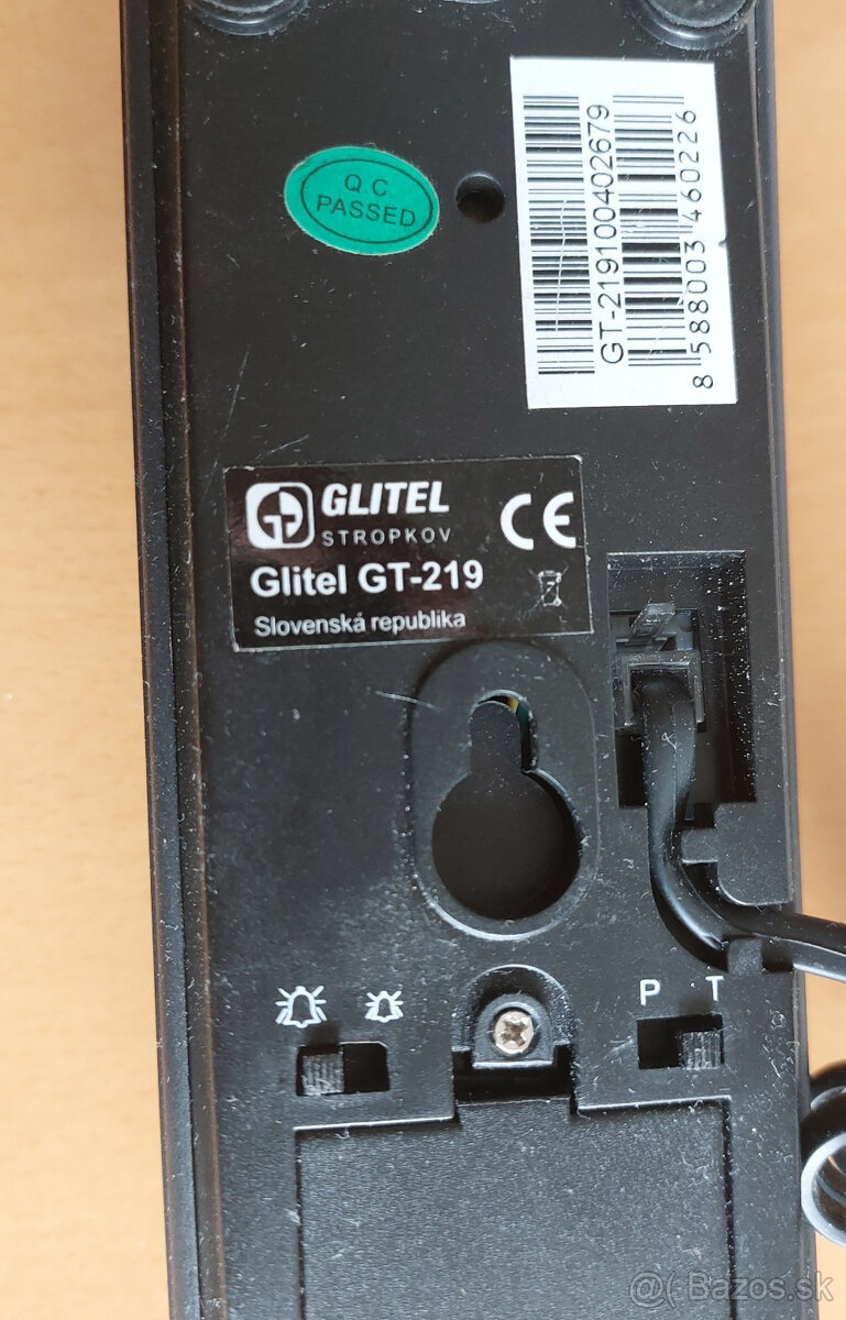 Telefón Glitel na stôl i na stenu - 3