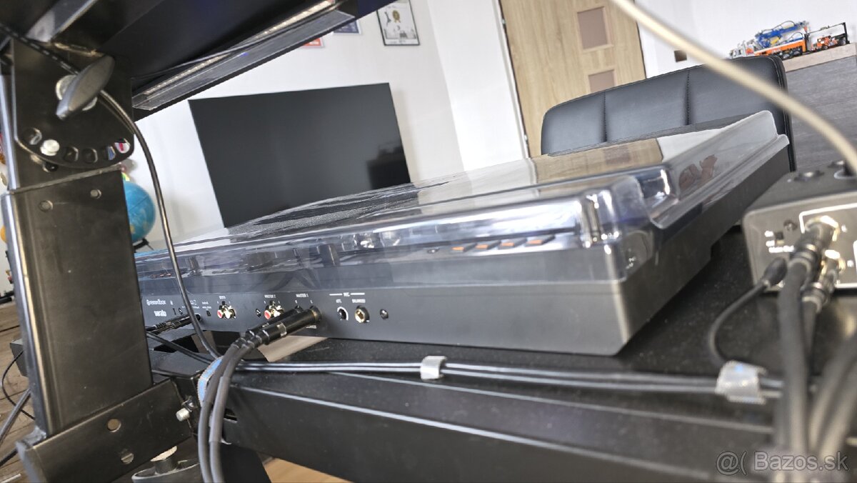 Pioneer DJ / AlphaTheta DDJ-GRV6 - 3