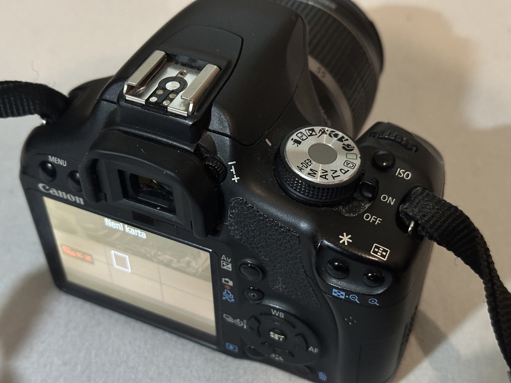 Dig. zrkadlovka Canon Eos 500D + objektív a príslušenstvo - 3