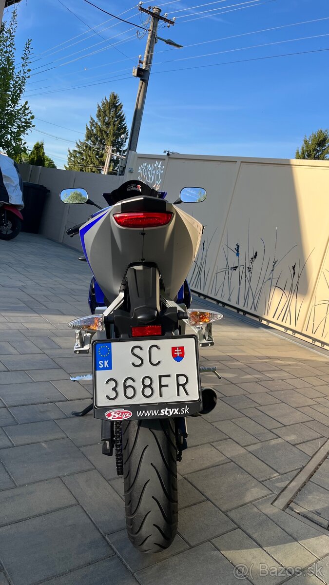 Yamaha YZF R125 - 3