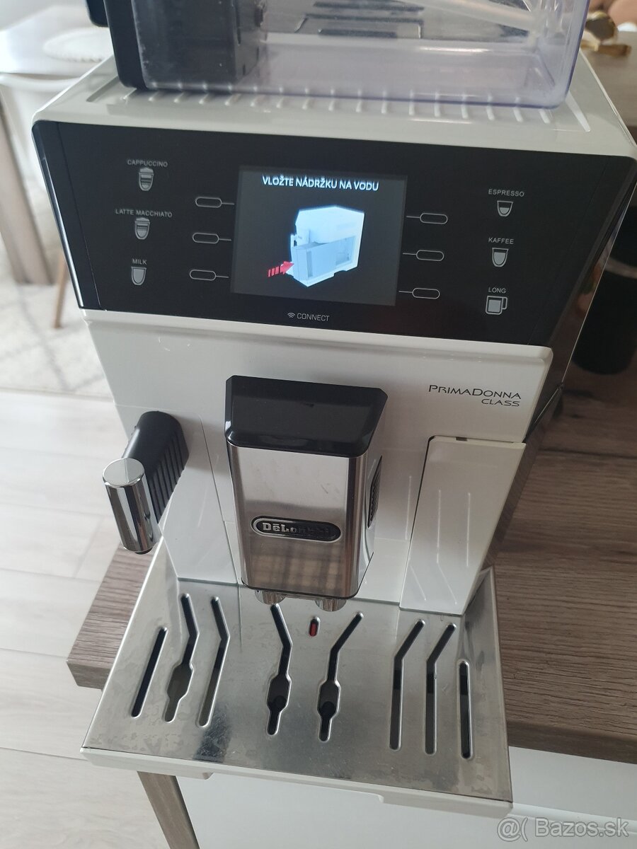 Predám kávovar PRIMA DONNA CLASD ECAM - 3