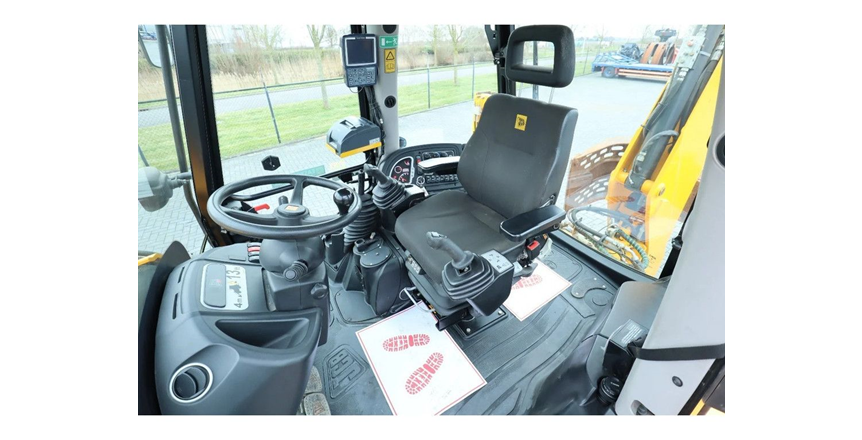 JCB 5CX - 3