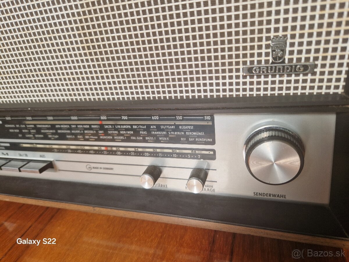 Grundig Philips 1955 drevené rádio FM - 3