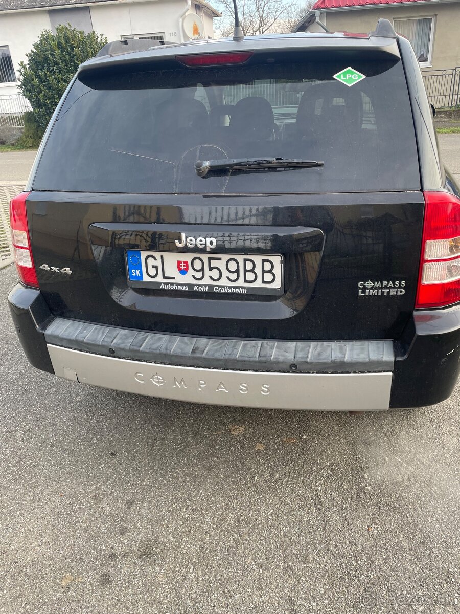 Predam jeep 2.4 benzín LPG 4x4 - 3