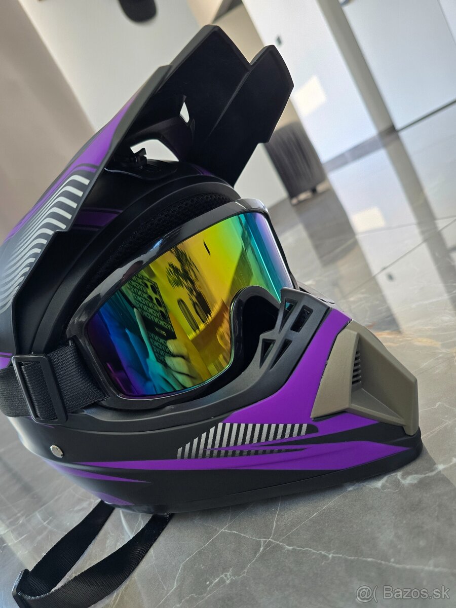 Nová prilba Veľkosť S - 55/56CM - 3