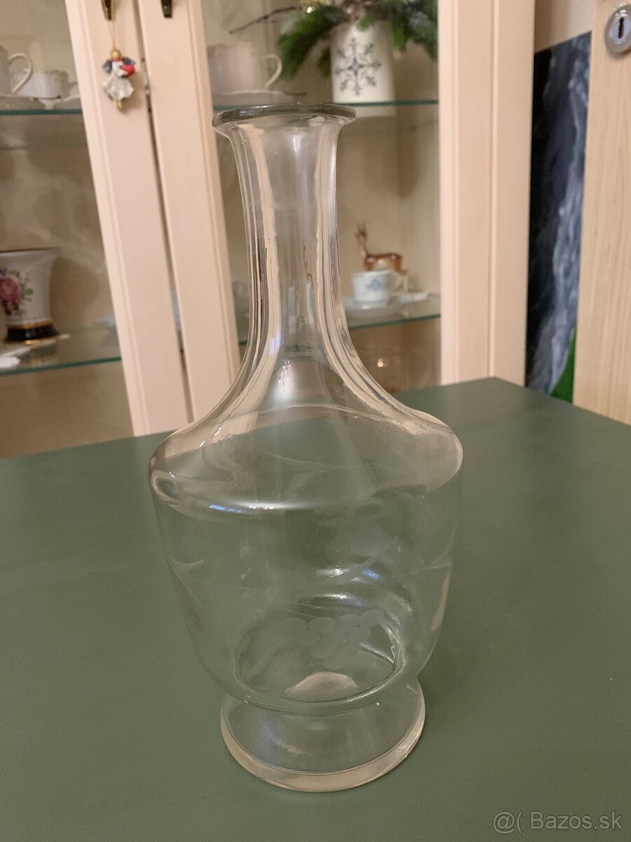 Stará sklenená karafa, fľaša s výbrusom - 3