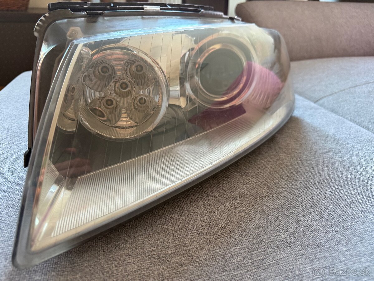 Svetlomety/svetlá Audi A8/S8 D3 - 3