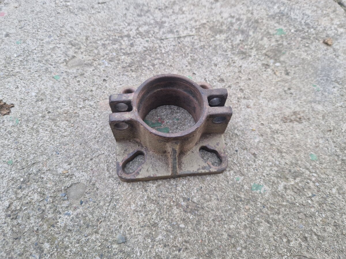 Zetor - Kryt vývodového hriadeľa UR1 - 3