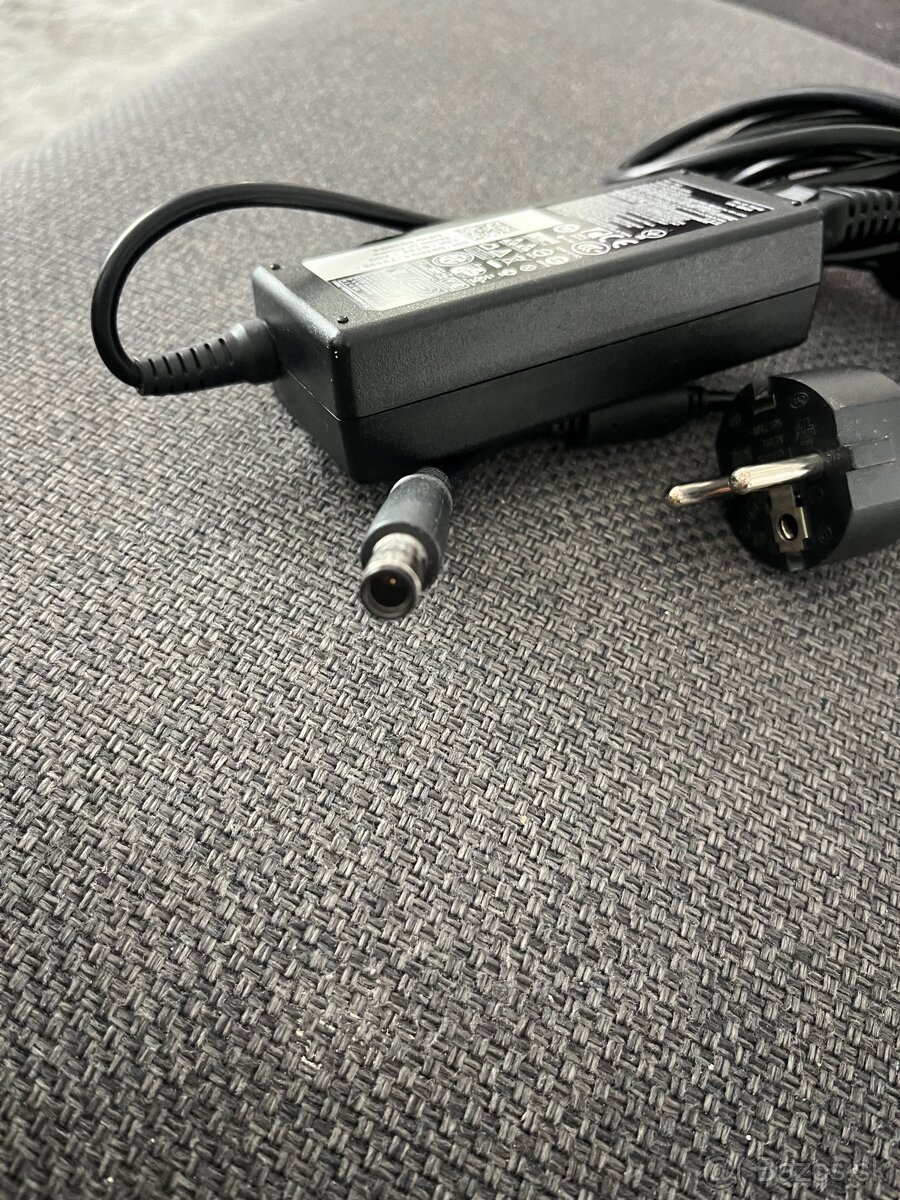 Predám originál nabíjačku na notebook - 3