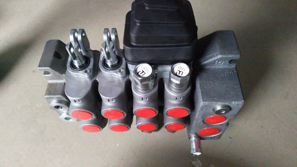 Hydraulický rozvadzač - 4 sekcie - 3