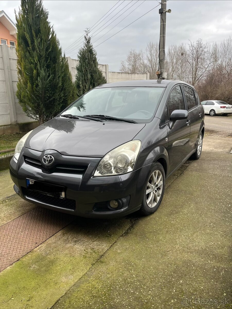 Toyota corolla verso - 3