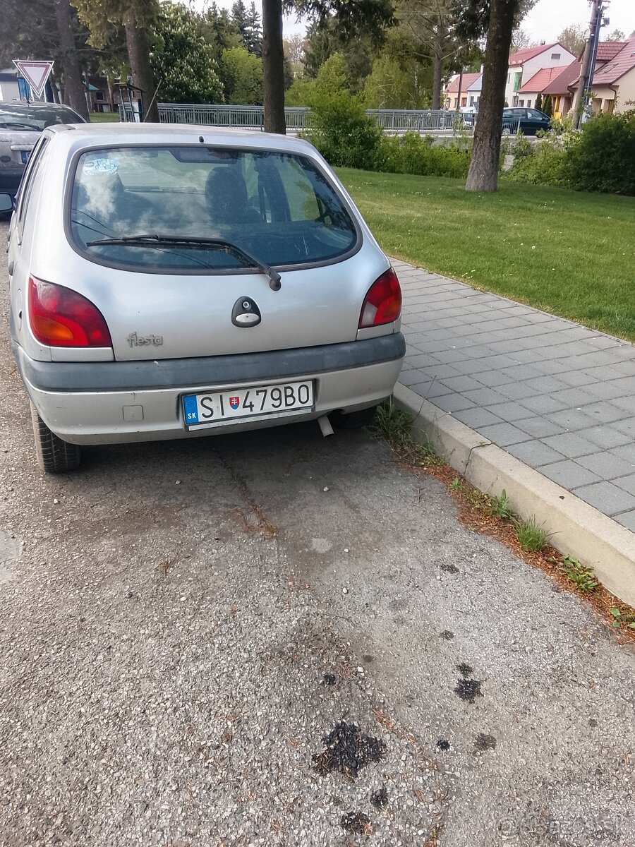 Ford fiesta - 3