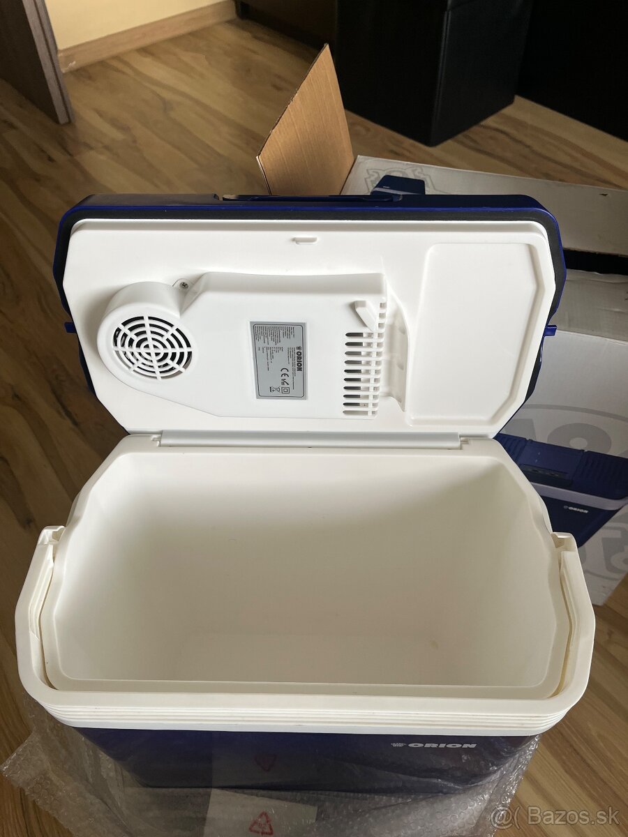 Predam chladiaci a ohrievaci box do auta - 3