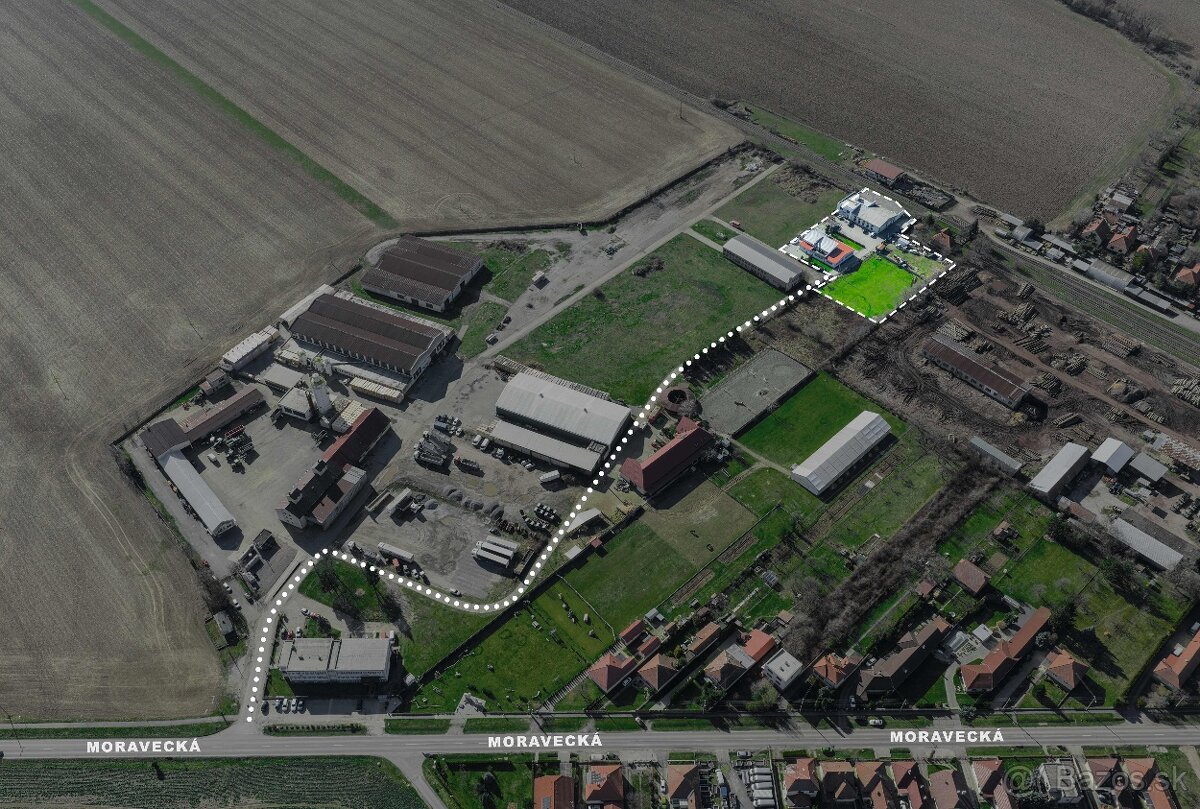 VÝROBNO - PREVÁDZKOVÝ AREÁL - TOPOĽČIANKY - 3