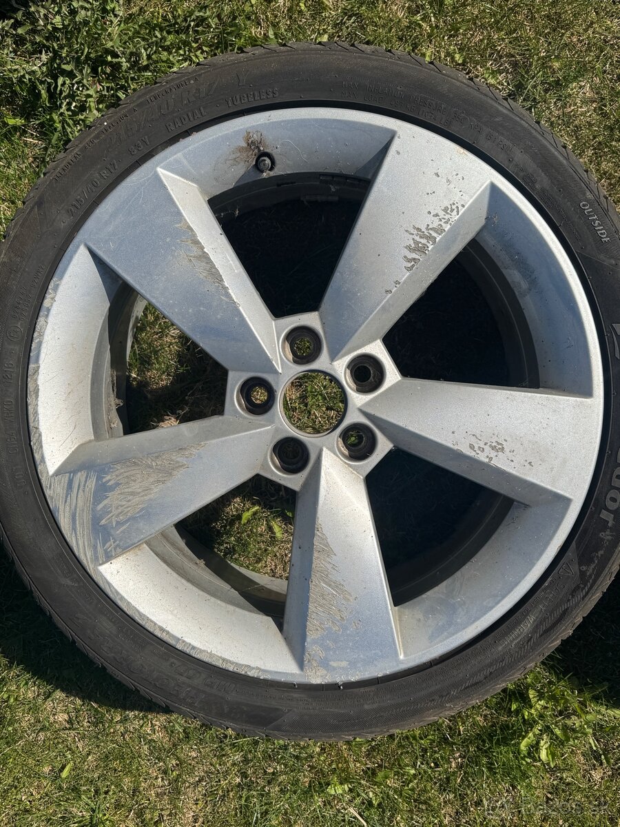 ALU 215/40R17 - 3