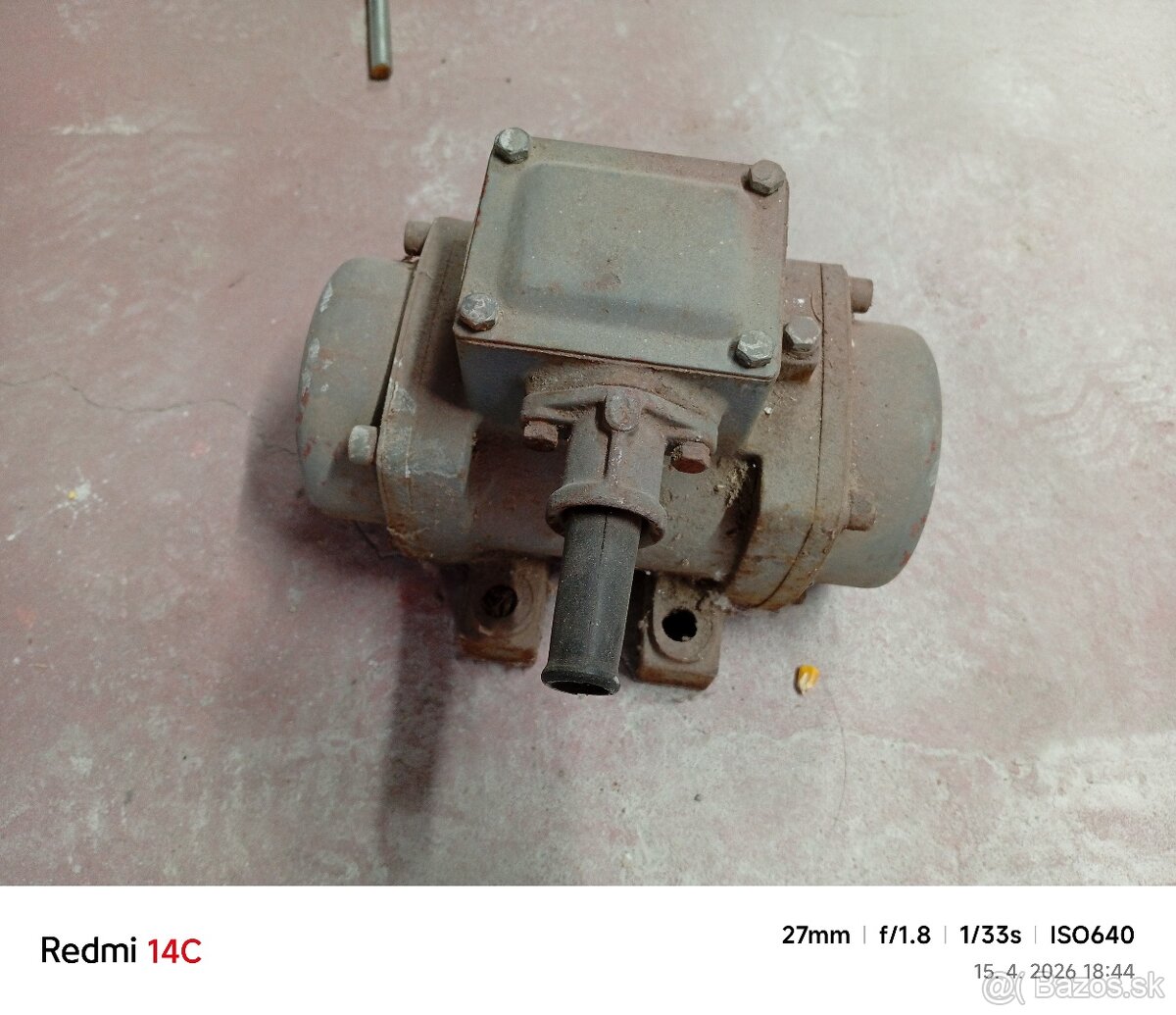 Vibračný motor VO12 - 3