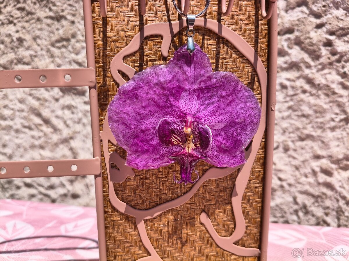 Náhrdelník z orchideí - 3