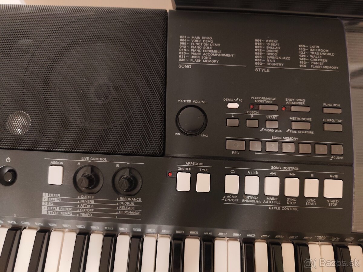 Yamaha PSR E423 - 3