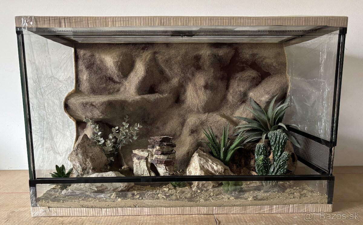 Terárium 80x50x50 s 3D stenou - 3