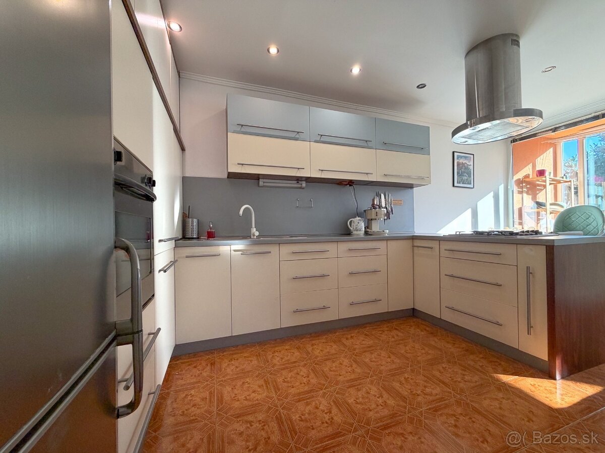 Príjemný 3-izbový byt so zimnou záhradou - 3