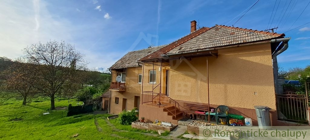 Rodinný dom v nádhernom prostredí pohoria Tribeč v obci Ho - 3