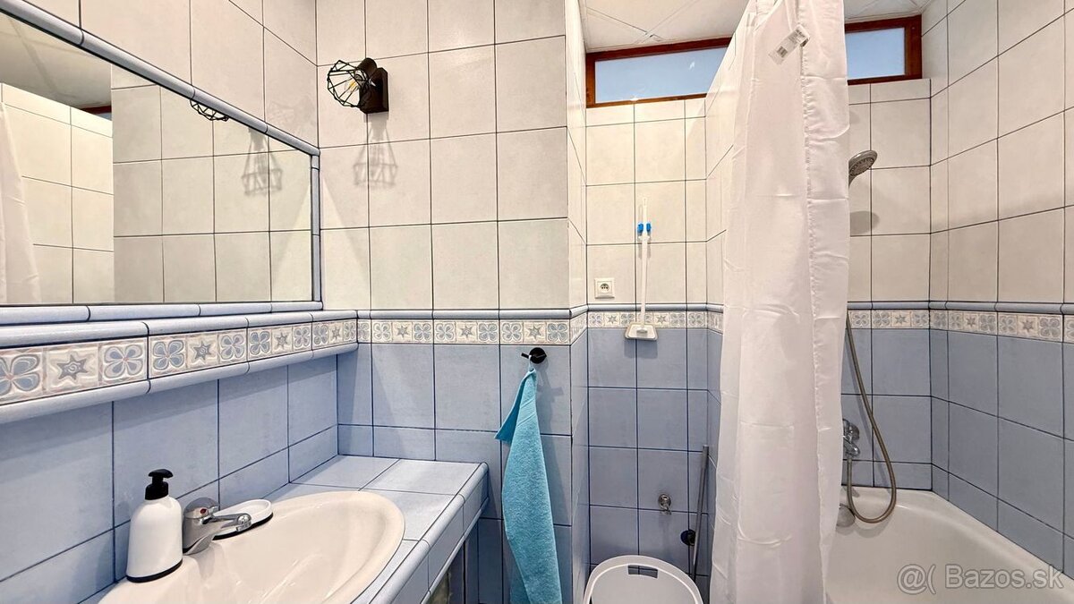 TERASA - 1 IZBOVÝ BYT 32 M2, UHEROVA ULICA 1 POSCHODIE - 3