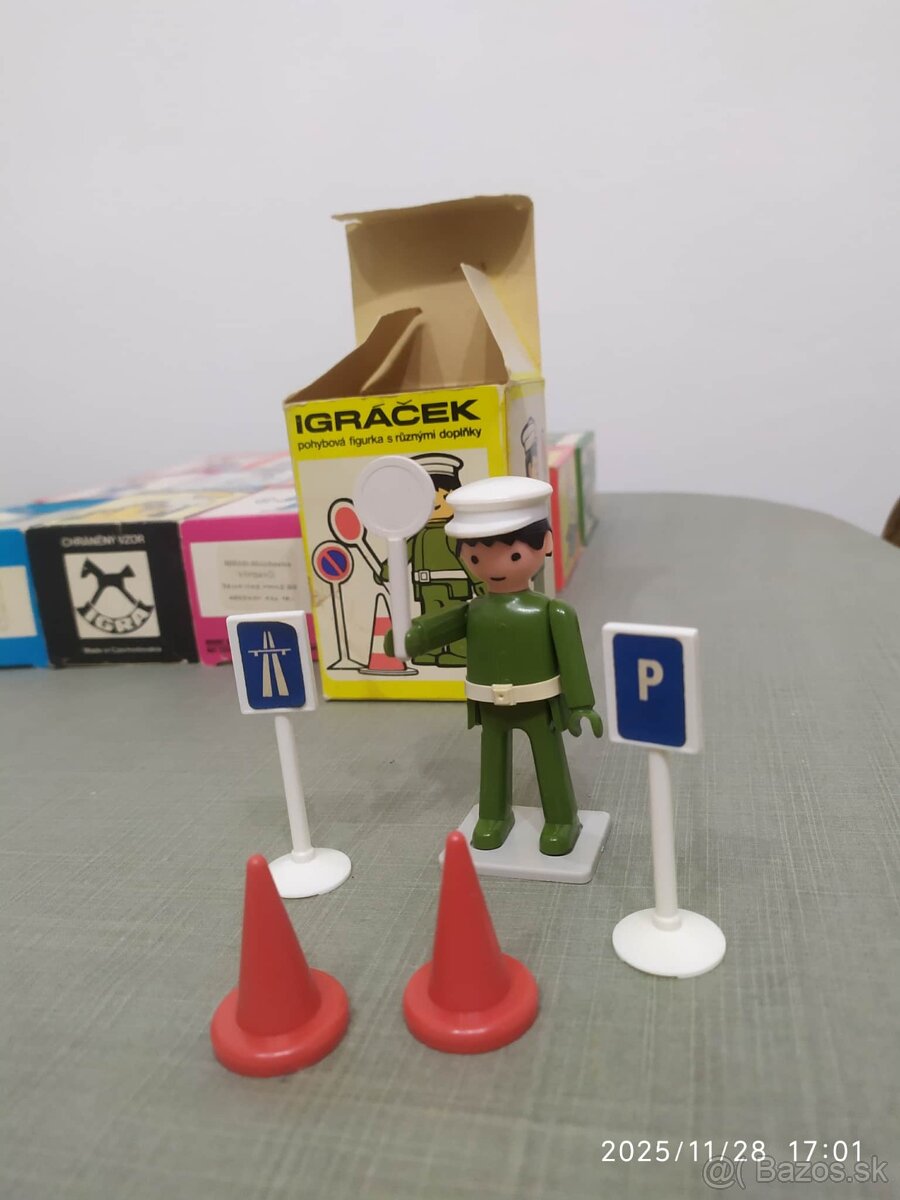 Predám retro zbierku 12 figúrok igráček v originál balení - 3