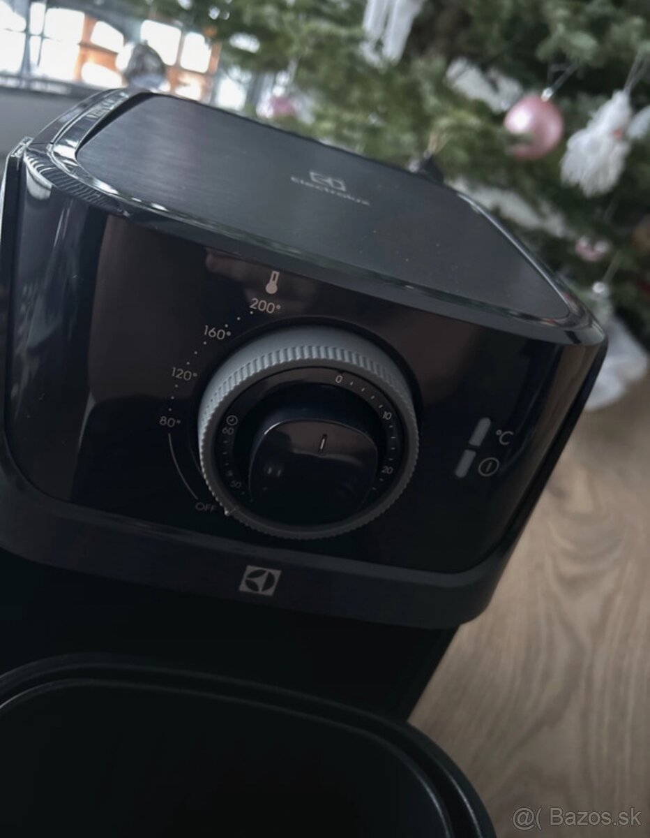 Teplovzdušna friteza Electrolux - 3