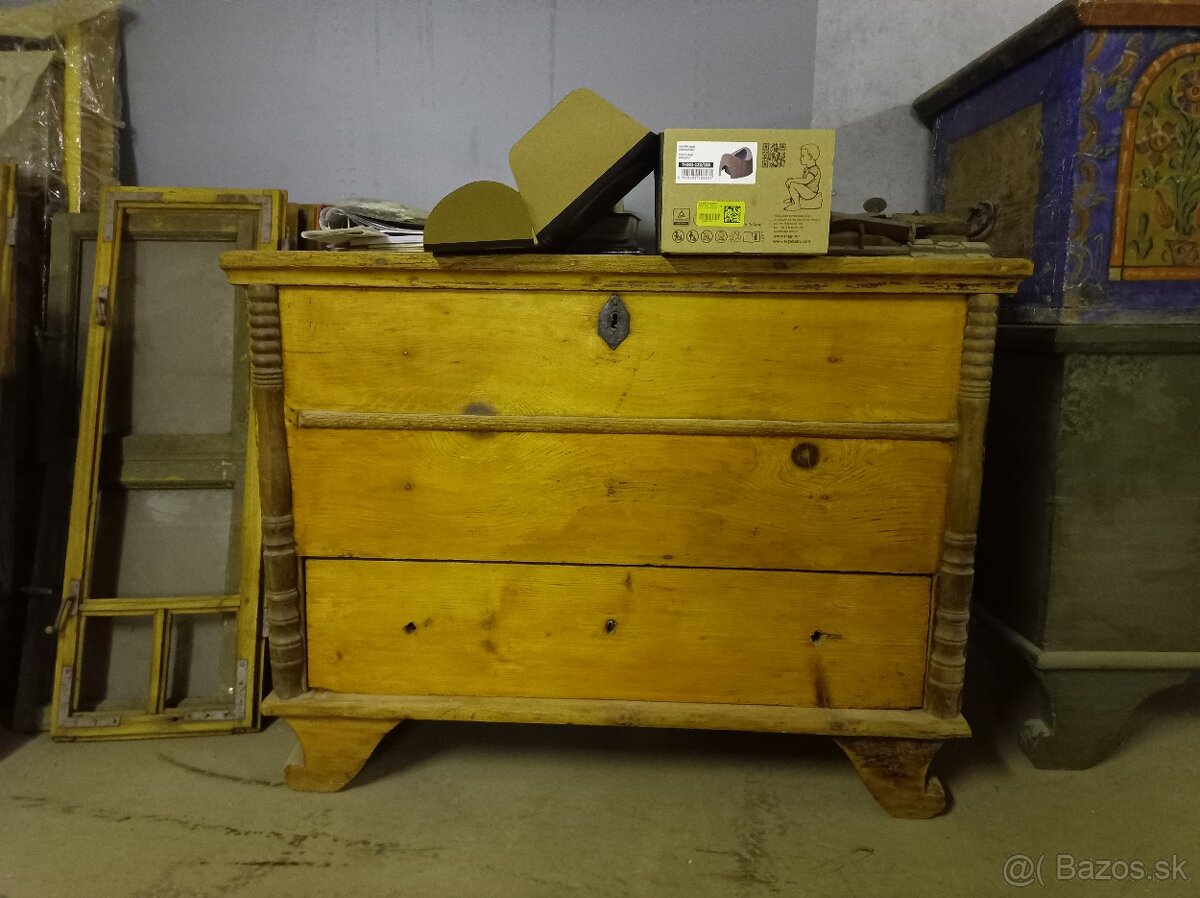 Staré komody - 3
