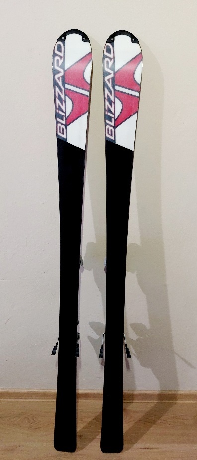 Set lyže a lyžiarky - 3