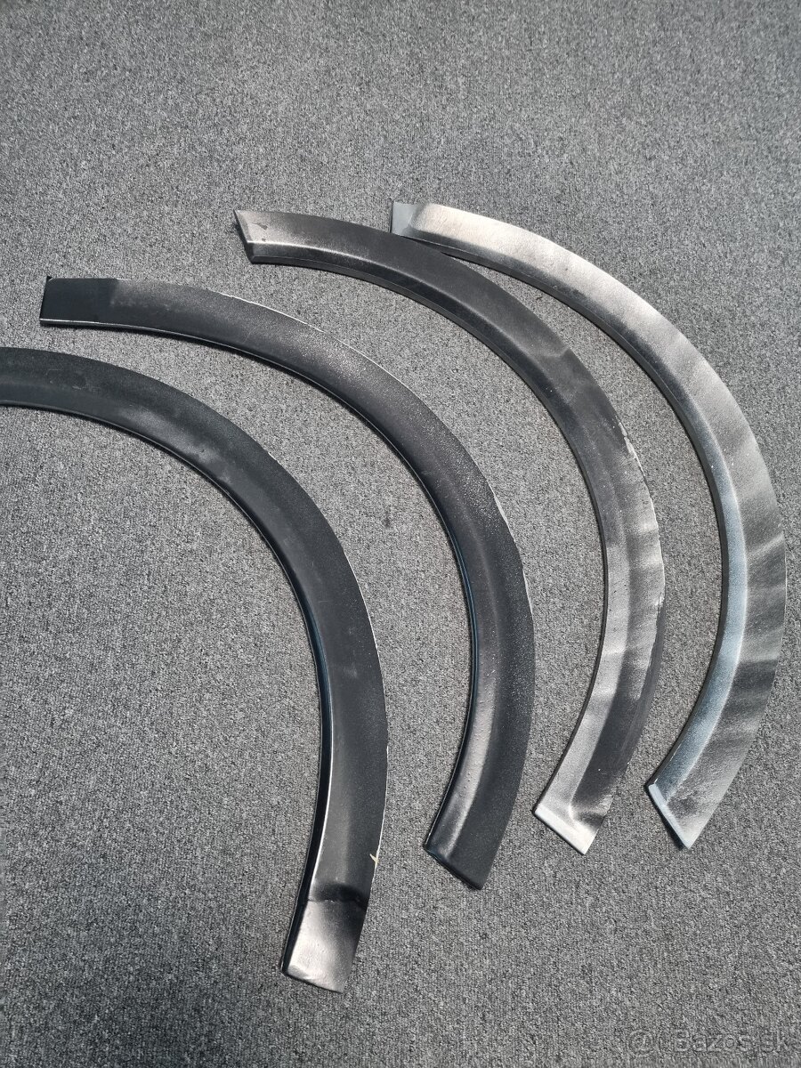 Plastové lemy blatníkov VW Golf IV 1997 - 2004 - 3