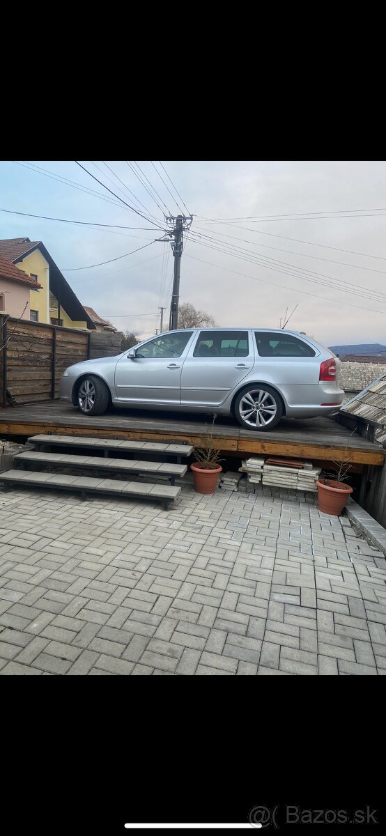 Predám Škodu Octaviu 2 DSG - 3