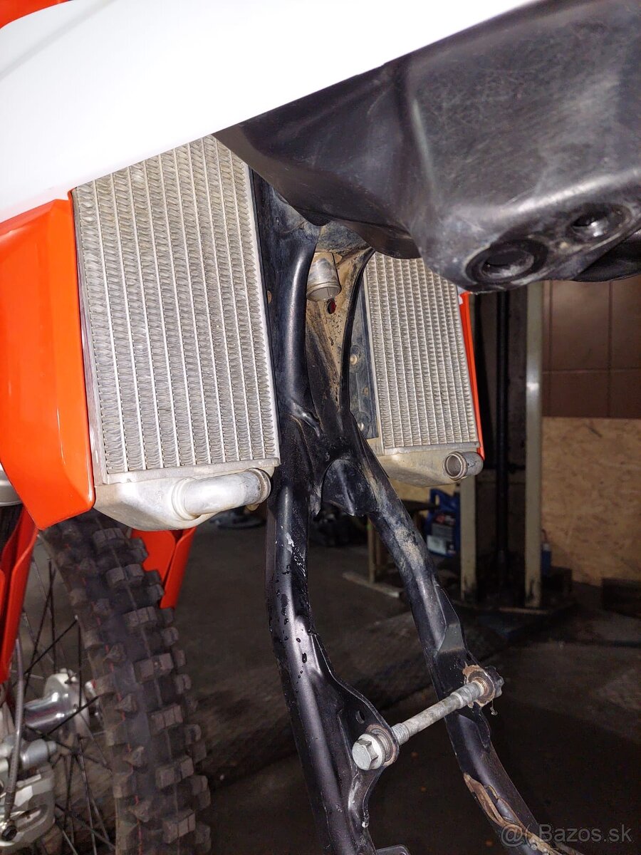 Predam podvozok KTM SXF 350