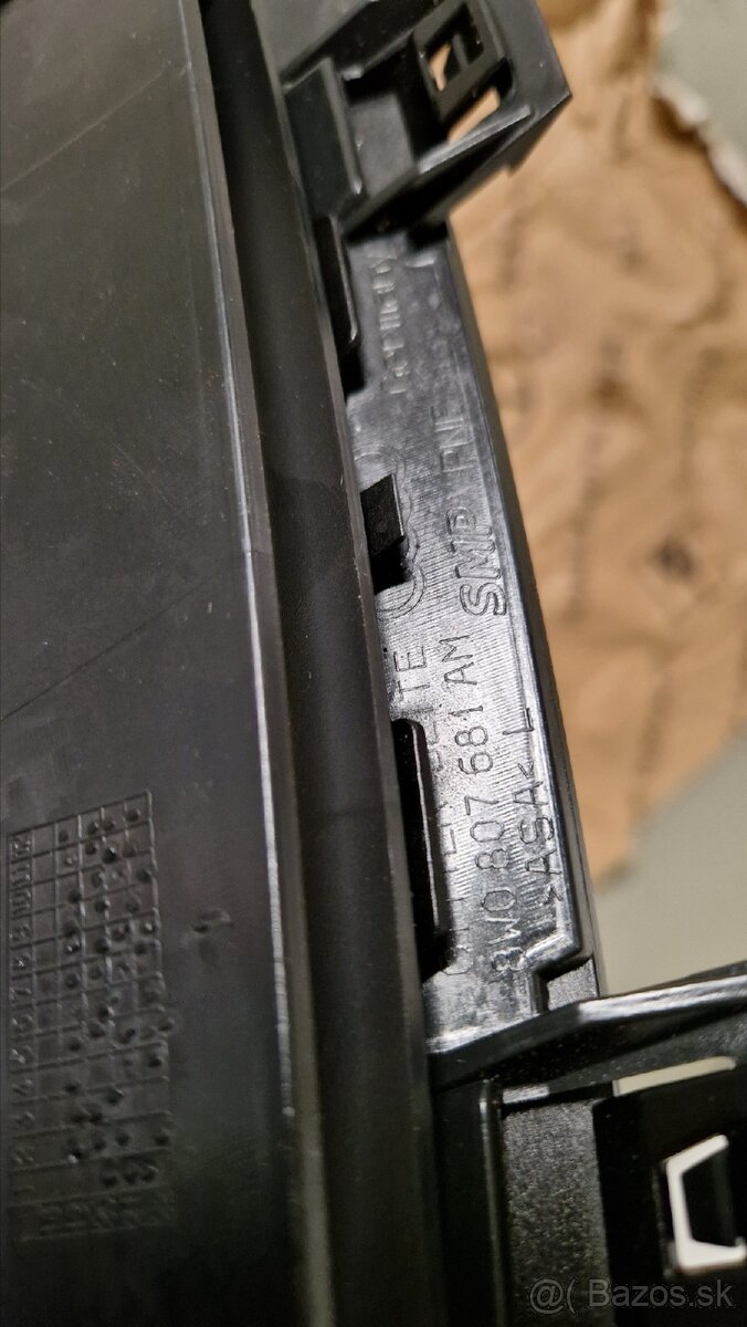 Mriezka Predneho naraznika a4 b9 - 3