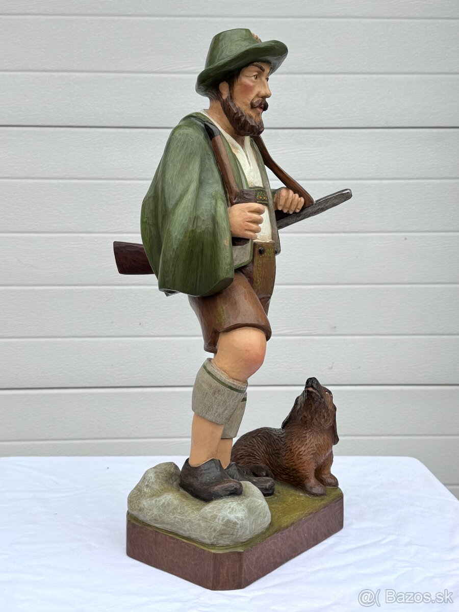Parádní velká dřevěná socha myslivec - 3