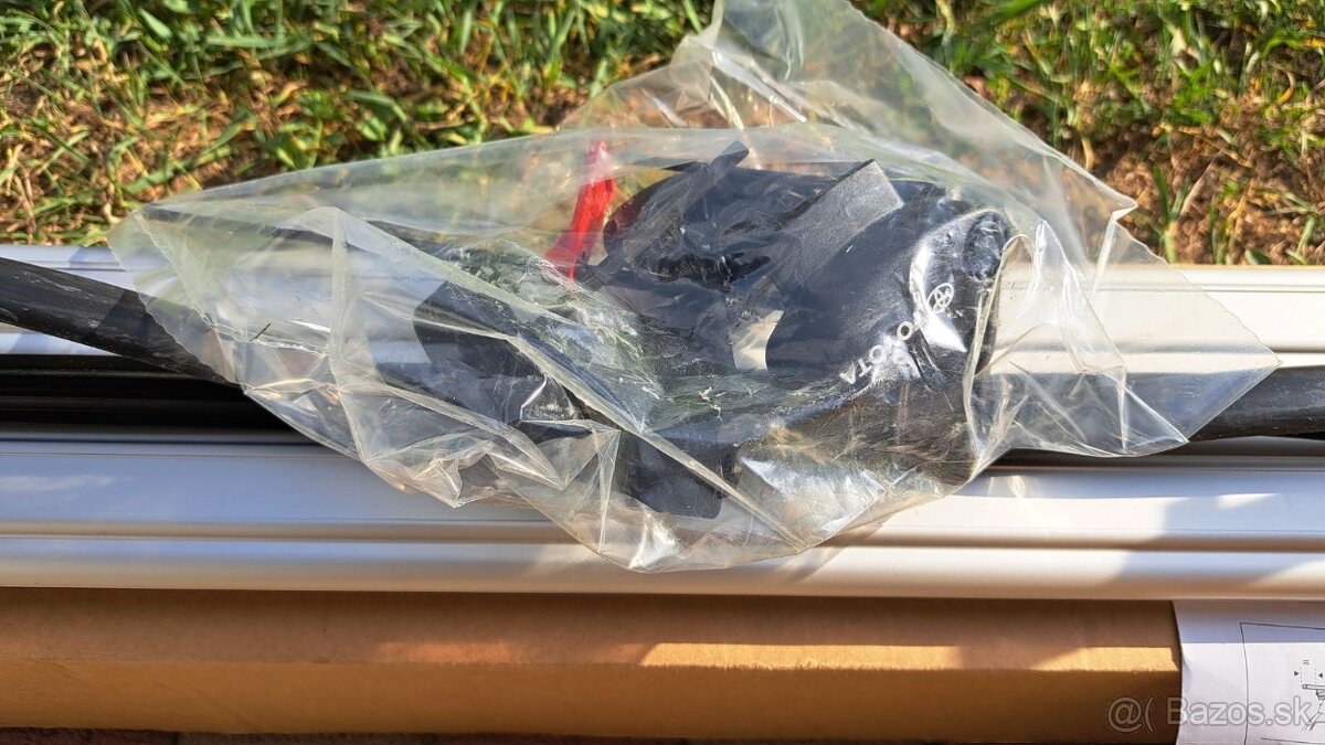 Stresny nosic cross bars toyota rav 4 - 3