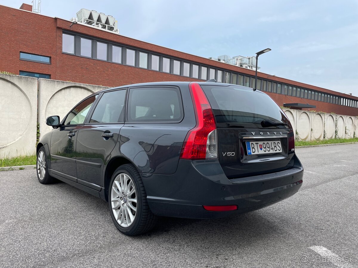 Volvo v50 2.0d 2.majitel s históriou - 3