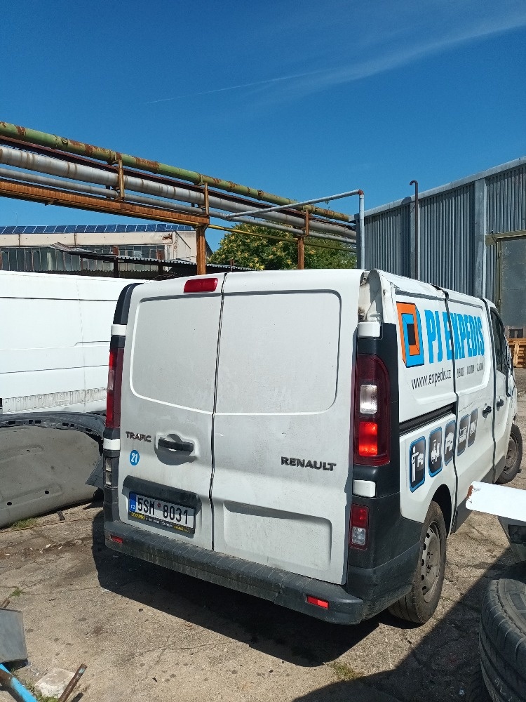 Opel Vivaro , Renault Trafic - 3