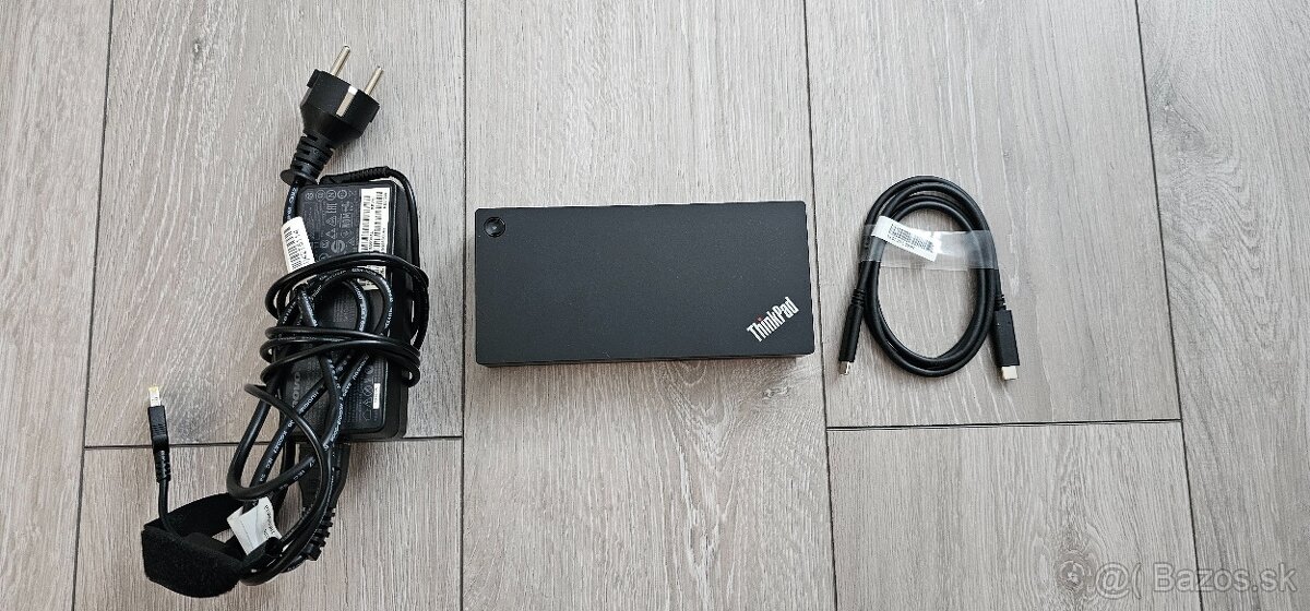 Predám dokovaciu stanicu Lenovo ThinkPad Universal USBC Dock - 3