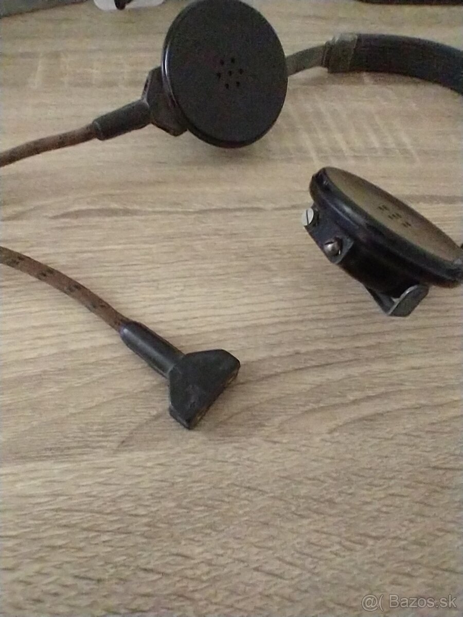 Staré retro vojenské sluchadla - 3
