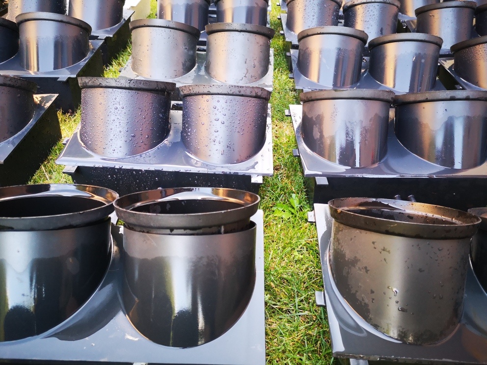 Kvetináče na stenu priemer 14cm, výška 15cm - 3