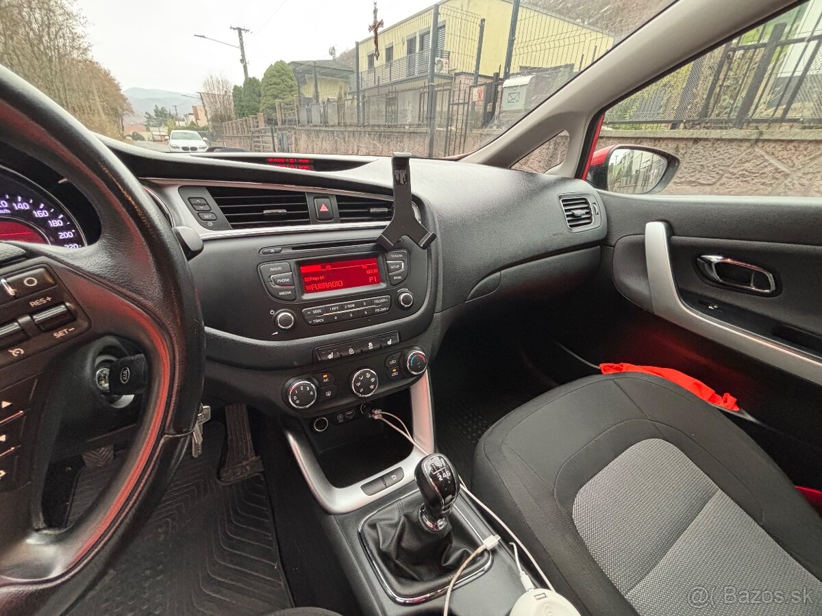 Predám KIA Ceed - 3