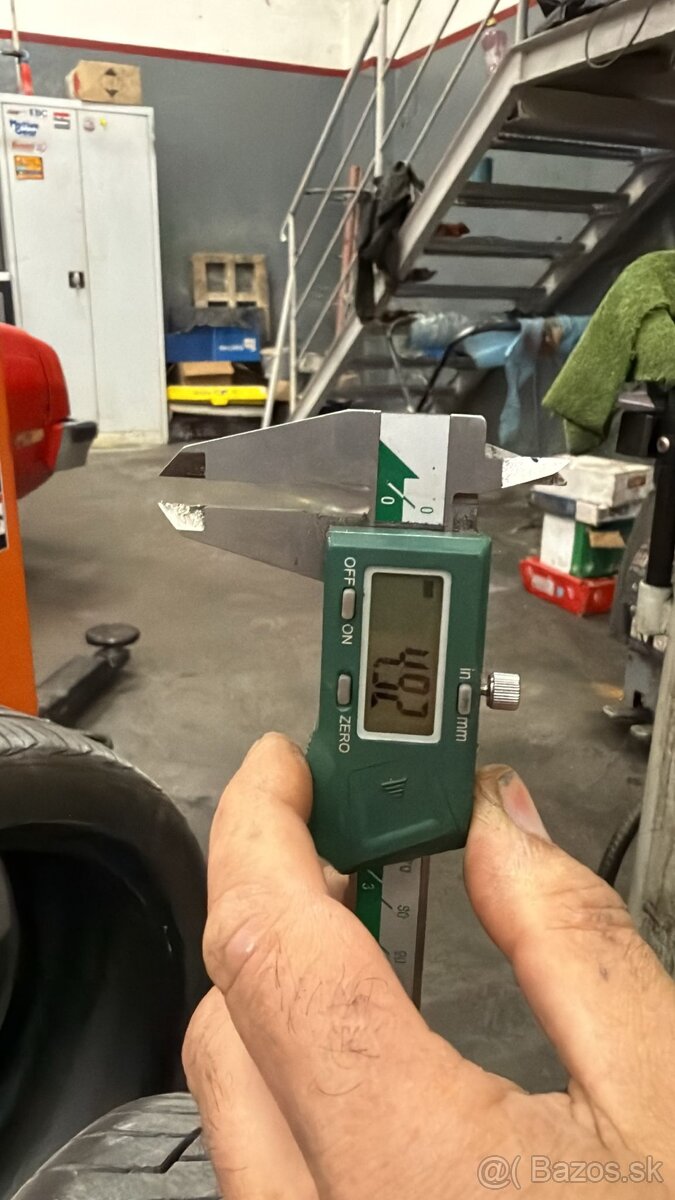 225/40 r18 Continental Premium Contact 6 - 3